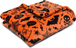 Soft orange Halloween fleece blanket 120x150cm.